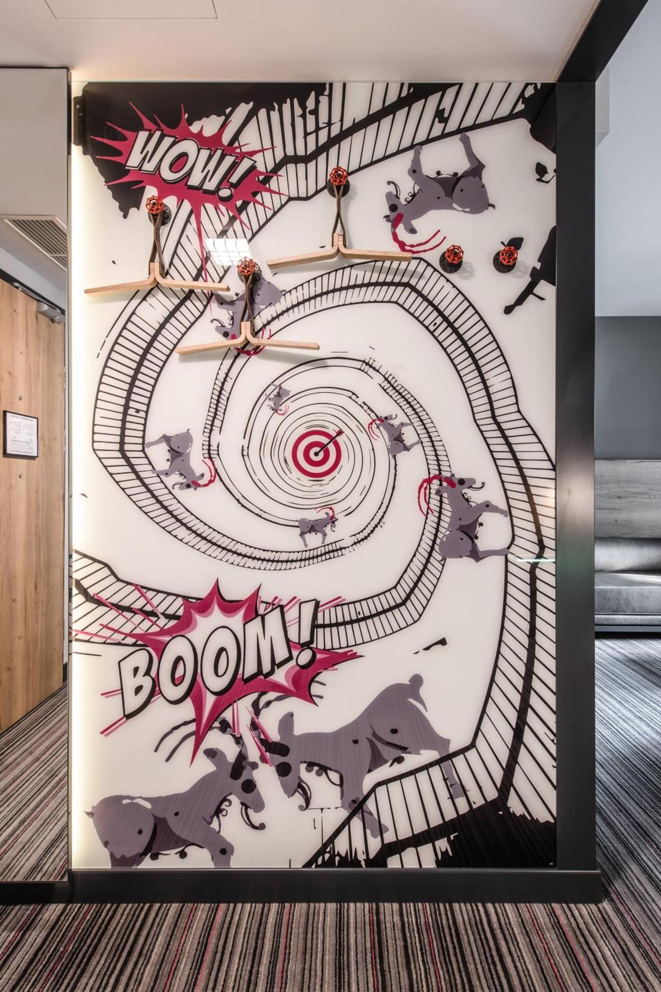 Moxy Airport Poznań
