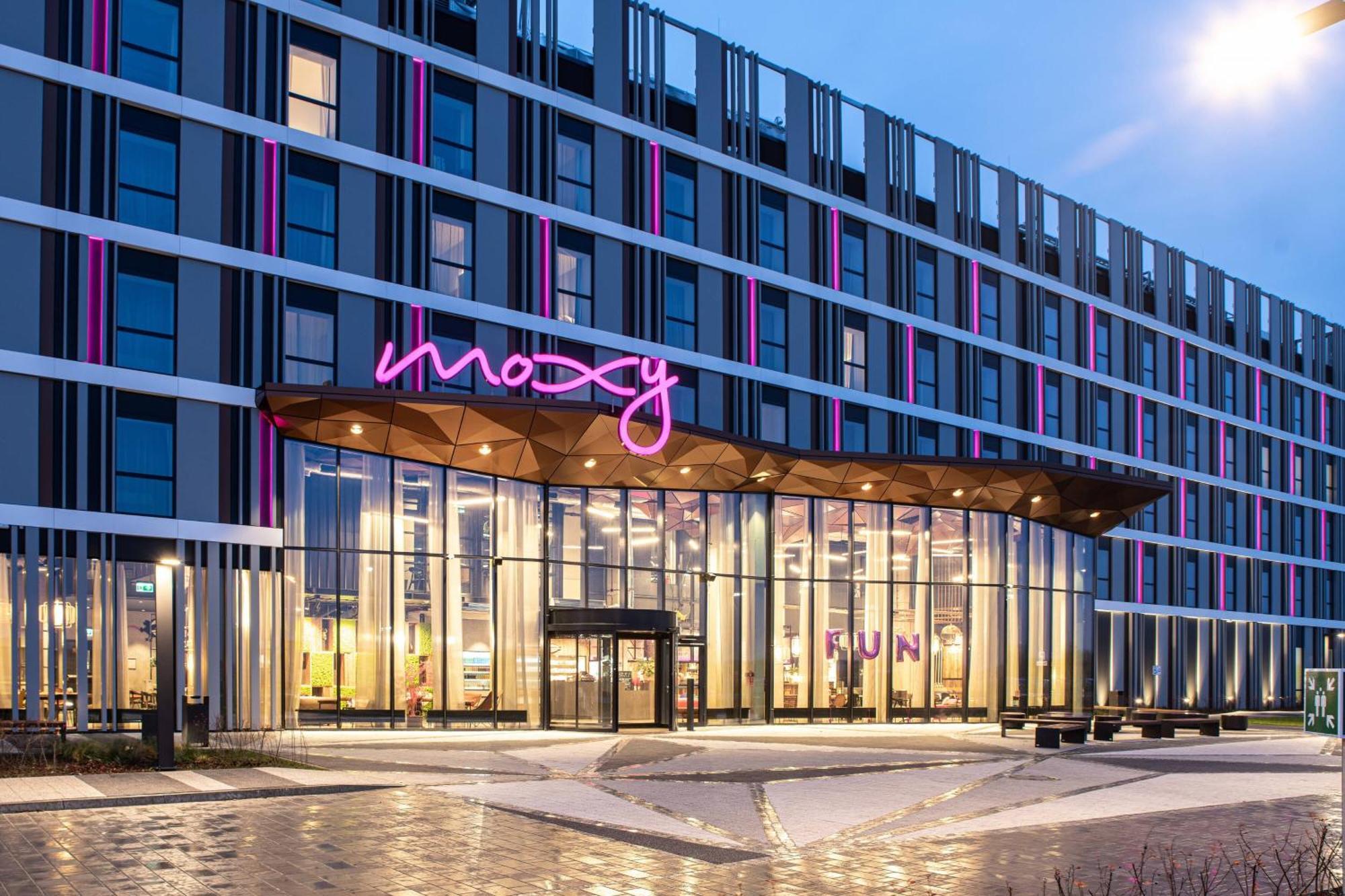 Hotel Moxy Airport