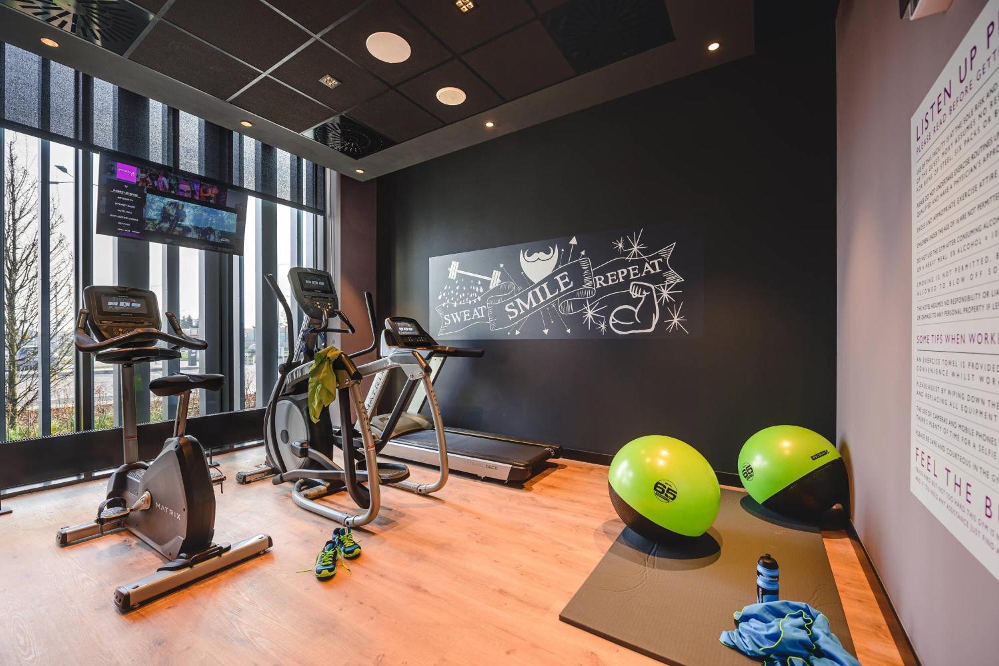 Moxy Airport Hotel Poznan