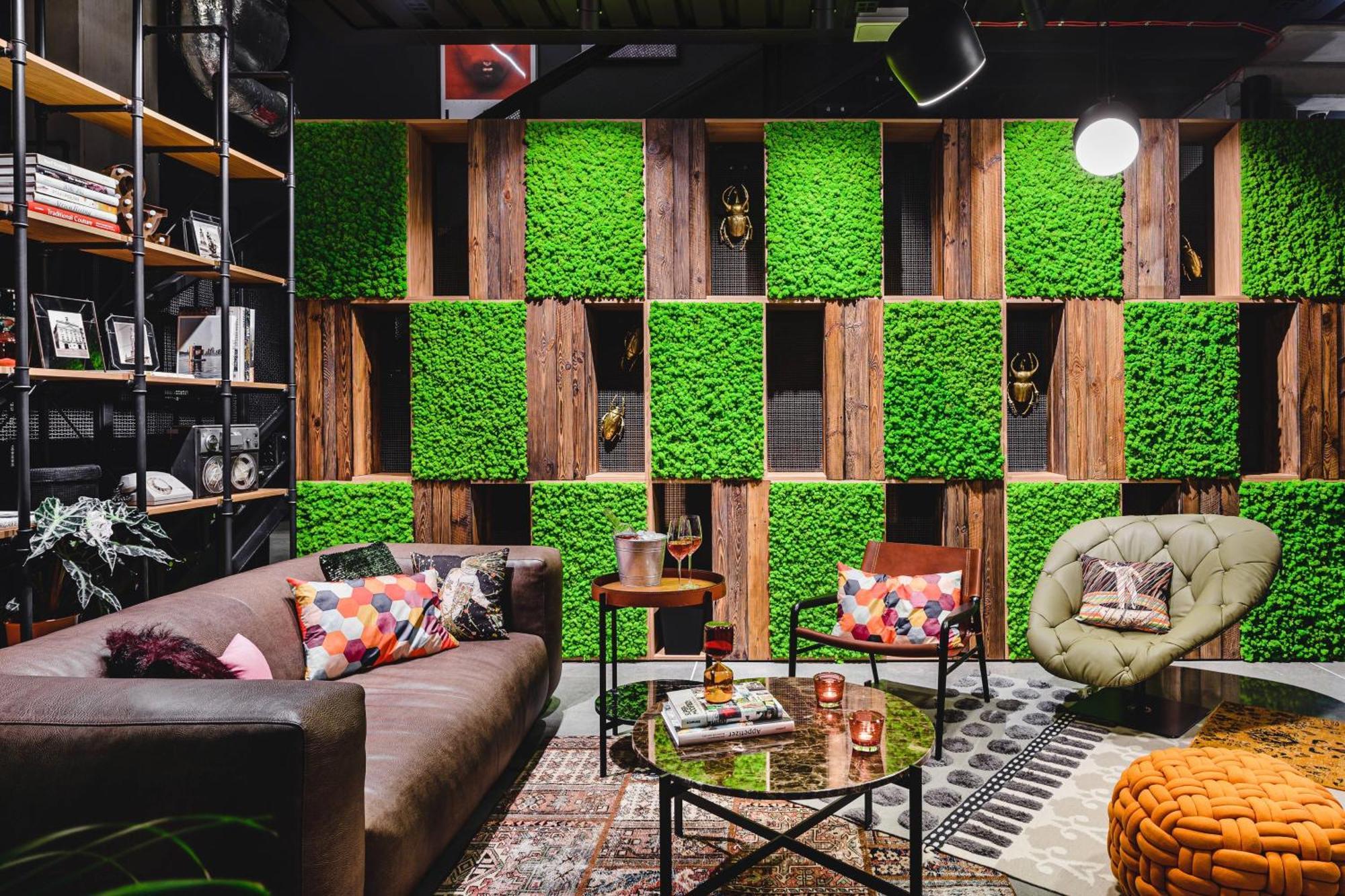 Moxy Airport 3* Poznan